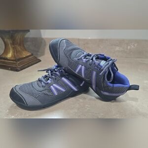 Xero Kids Size 2 Shoes